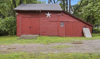 105 Hicks Ave, Bennington, VT 05201