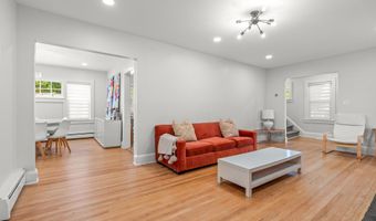 562 N Edgemere Dr, West Allenhurst, NJ 07711