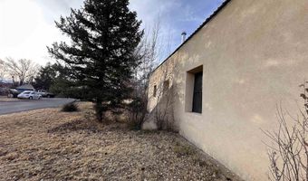 208 S White Oaks Ave, Capitan, NM 88316