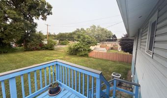 4 Nicholas Dr, Albany, NY 12205