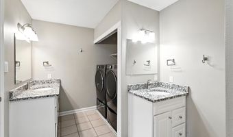 302 NW Sharmin Dr, Ankeny, IA 50023
