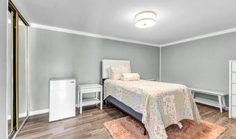 58 Lake Hill Dr, Alexander City, AL 35010