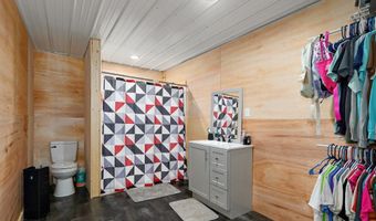 18013 Lawrence 2167, Aurora, MO 65605