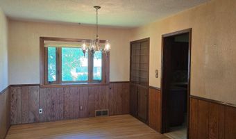 1713 S Shore Dr, Albert Lea, MN 56007