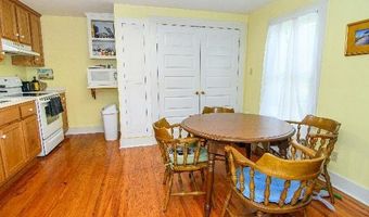 23613 FRONT St, Accomac, VA 23301