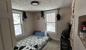 72 Boothby St, Augusta, ME 04330