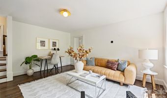 1611 Tippah Park Ct, Charlotte, NC 28205