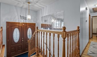 7 Laurel St, North Providence, RI 02911