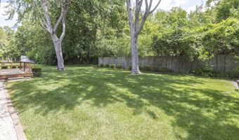 6843 Glacier Dr, Indianapolis, IN 46217