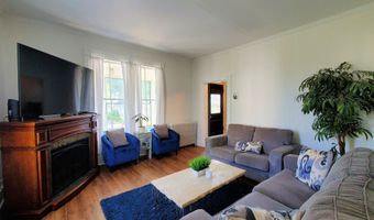 423 Hammond St, Bangor, ME 04401