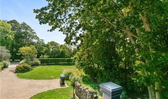 99 Coggeshall Ave 2, Newport, RI 02840