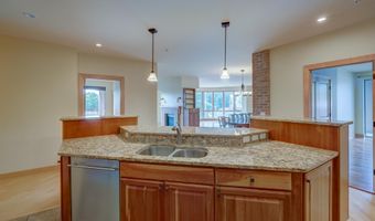 1802 Monroe St 307, Madison, WI 53711