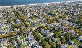 405 10th Ave, Belmar, NJ 07719