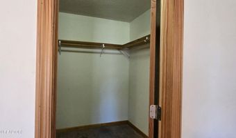 324 Circle R Dr, Benton, TN 37307