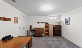 222 W HOPE Ct, Bear, DE 19701