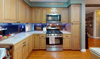 38 Belmont Ave, Bayville, NJ 08721