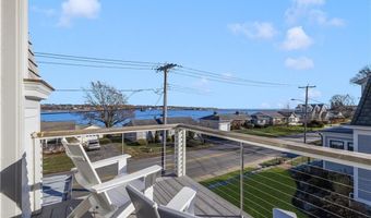 131 Eustis Ave, Newport, RI 02840