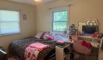 2905 ACCOKEEK Rd W, Accokeek, MD 20607