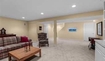10140 Shapfield Ln, Affton, MO 63123