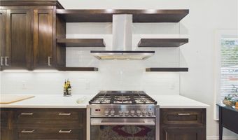 616 2nd St, Bentonville, AR 72712