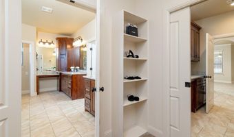 2106 Ridgecrest Dr, Weatherford, TX 76087