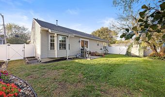 501 Spray Ave, Beachwood, NJ 08722