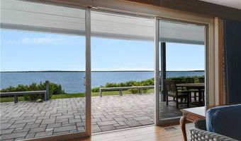 4 Mulberry Rd, Bristol, RI 02809