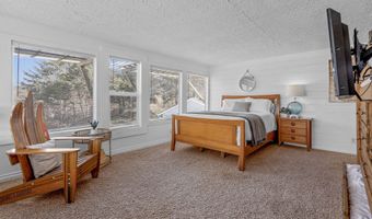 8755 LAKE St, Rockaway Beach, OR 97136