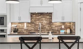 1200 Whistler St, Bentonville, AR 72713
