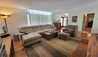 1824 Eisenhower Cir, Aberdeen, SD 57401