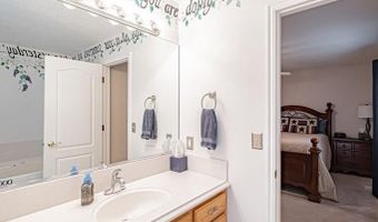 3696 E Silverwood Cir, Ammon, ID 83406