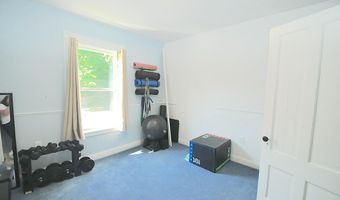 124 Palm St, Bangor, ME 04401