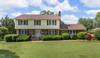 107 Forestdale Dr, Boiling Springs, SC 29316