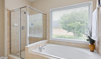 9390 Old Preserve Trl, Ball Ground, GA 30107