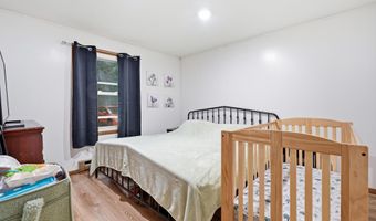 12 Highpoint Dr, Albrightsville, PA 18210