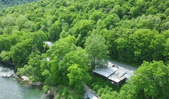1738 Highland Trl, Alderson, WV 24910