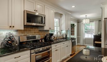 530 Westview Dr, Athens, GA 30606