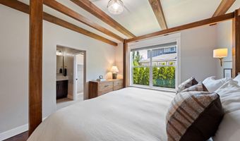 2044 NE Altura Dr, Bend, OR 97701