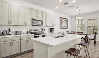 2710 BOLZANO Dr, Apopka, FL 32712