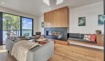 160 Park Pl, Arnolds Park, IA 51331
