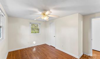 14 Morgan Blvd, Asheville, NC 28704