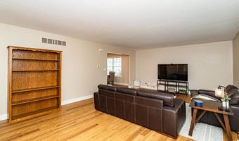 2732 Northridge Ln, Ames, IA 50010