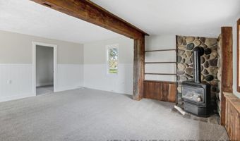 3342 Dumont Lake Dr, Allegan, MI 49010