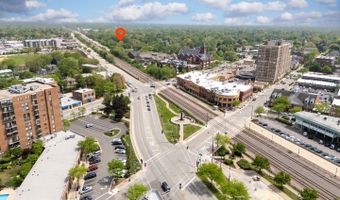 107 S Burton Pl, Arlington Heights, IL 60005