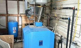 23613 FRONT St, Accomac, VA 23301