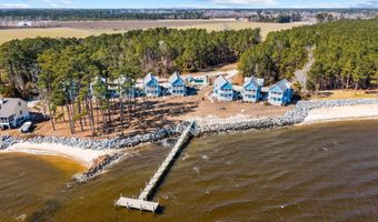511 Neuse Village Rd # C5, Arapahoe, NC 28510