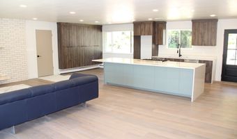 610 S 800 E, Centerville, UT 84014