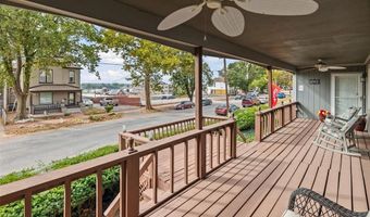 436 E 3rd St A, Alton, IL 62002