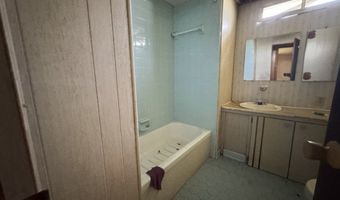 6122 Poplar Rd, Albany, GA 31705