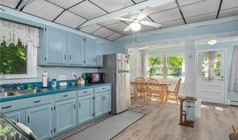 187 Lakehurst Dr, Coventry, RI 02816